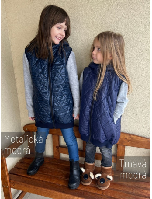 Pérová vesta s rovnozipsom a stojačikovou kapucňou