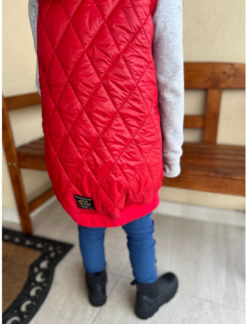 Pérová vesta s rovnozipsom a stojačikovou kapucňou