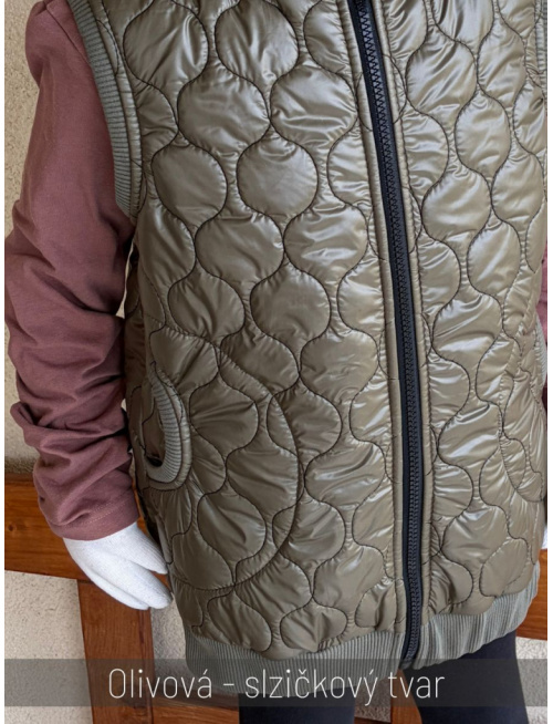 Vzorkovník - pérový prešivák 