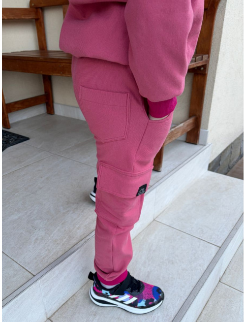 PARMA KAPSOVÉ gate ELIT s vreckami a rastúcou manžetou - jahodová