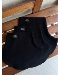 • Rebro tvarovaný nákrčník